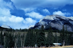 cabin_banff-a