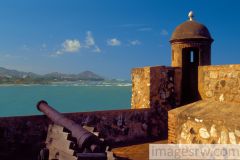 Dominicana-lowres